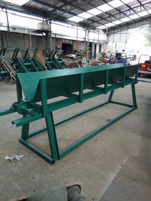 全滿機(jī)械 自動化進(jìn)料扒皮機(jī)，引領(lǐng)木材加工新篇章